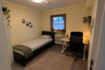 MietwohnungWG Zimmer - 900,00&nbsp;EUR Kaltmiete, ca.&nbsp; 18,00&nbsp;m&sup2; in München (PLZ: 81375) Hadern
