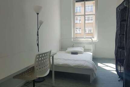 WG-Zimmer in Berlin 599,00 € 13 m²