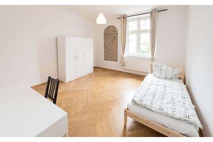 WG-Zimmer in München 735,00 € 13 m²