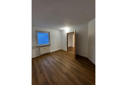 3-Zimmer-Wohnung mit Loggia & Schlossblick – 83 m²–zentrale Lage - Mainz Ebersheim