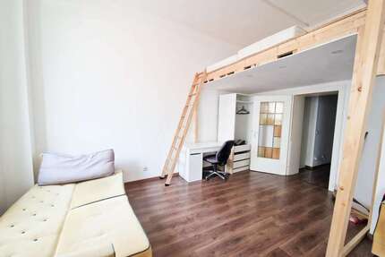 WG-Zimmer in Düsseldorf 585,00 € 30 m²