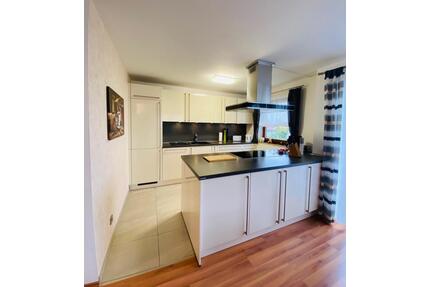 Vermiete helle 3,5-Zimmer Wohnung mit Balkon in Sindelfingen