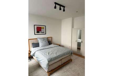 WG-Zimmer in Düsseldorf 900,00 € 25 m²