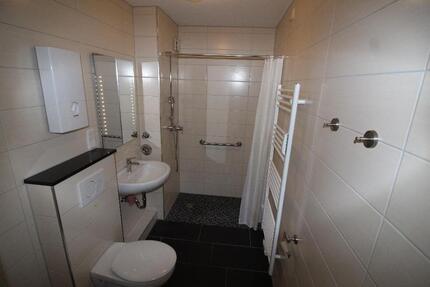 Sanierte und barrierearme 1,5 Zimmer Wohnung bezugsfertig mit Balkon und Aufzug im Ostviertel - Essen Frillendorf