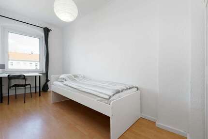 WG-Zimmer in Berlin 590,00 € 10 m²
