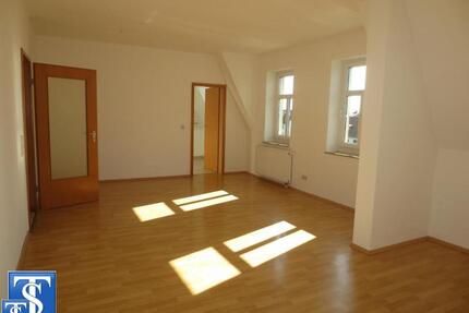 zentrumsnahe 3 Zimmer DG Wohnung in Plauen