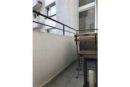 WG-Zimmer in Frankfurt am Main 625,00 € 27 m²