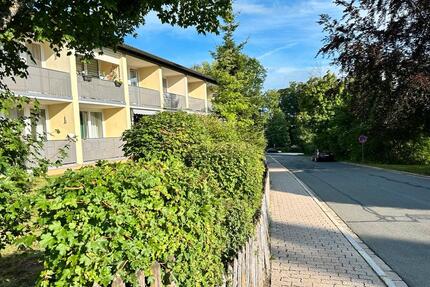 1-Zimmer Wohnung in 95138 Bad StebenBayern - Oststeinbek