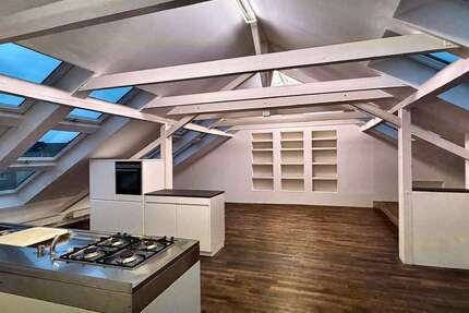 Wohnung zum Mieten in Düsseldorf 2.350,00 € 175 m²