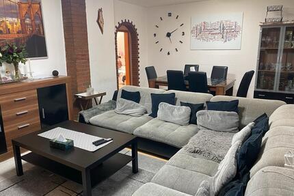 3-Zimmer-Dachgeschosswohnung in Duisburg-Beeck Nachmieter ab 1.6