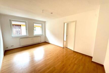 Helle 3-Zimmer-Wohnung mit Balkon in begehrter Lage zu vermieten - Nürnberg Neuröthenbach