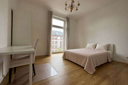 WG-Zimmer in Frankfurt am Main 895,00 € 17 m²