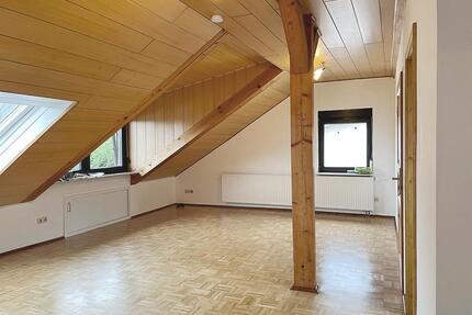 Helle Dachwohnung 2 Zimmer in zentraler Lage - Bad Nauheim