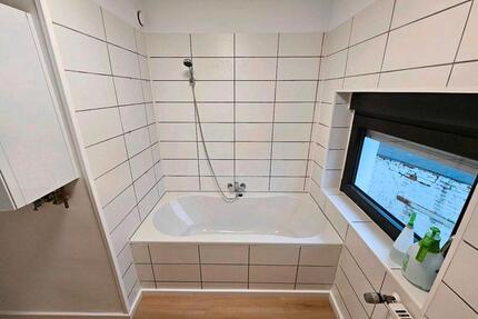 Helle 2 Zimmer Wohnung zu vermieten - Solingen Höhscheid