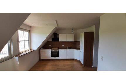 1,5 Zimmer Wohnung mit Balkon in Langensendelbach