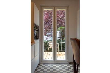 Exklusiv möblierte 2-Zimmer-Wohnung mit Balkon und Gartennutzung - Bremen Östliche Vorstadt