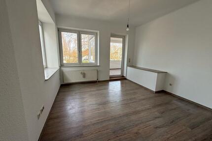 3 Zimmer ca.75m² Wohnung mit Balkon in Bünde Zentrum