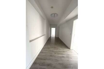 Wohnung zum Mieten in Duisburg 610,00 € 111 m²