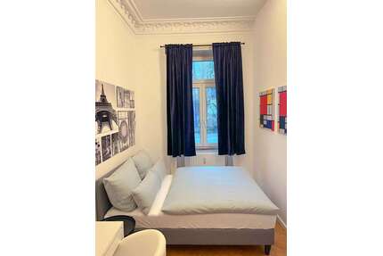 WG-Zimmer in Frankfurt am Main 899,00 € 15 m²