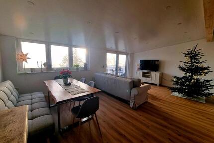 WG-Zimmer in großzügiger Dachgeschosswohnung, Achern OT