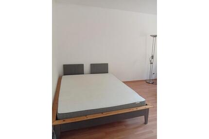 Geräumiges Zimmer in einer 2-Personen-Wohngemeinschaft – 20 m² - Lampertheim