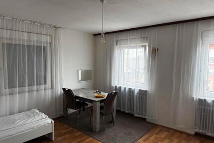 Damen und Herren WG Zimmer - 470,00&nbsp;EUR Kaltmiete, ca.&nbsp; 30,00&nbsp;m&sup2; in Waghäusel (PLZ: 68753)