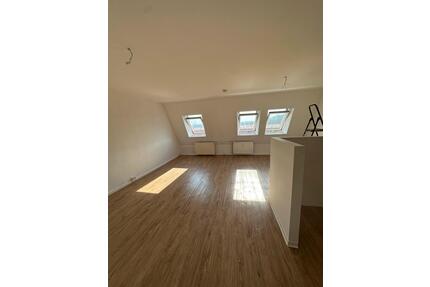 Helle 2 Zimmer Wohnung im Dachgeschoss - Breitenworbis