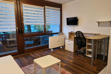 Schöne 1 Zimmer Wohnung, möbiliert, Balkon und Parkplatz - Mannheim Niederfeld