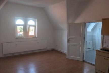 Hemmingen, 49 m², 2 Zimmer Apartment Wohnung, Bad, Einbauküche