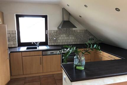 Schöne 4-Zimmer Wohnung im Top Zustand mit EBK und 2 Stellplätzen - Zülpich