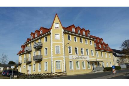 Geräumige 1-Zimmer Wohnung mit Balkon in Freiberg - Zug zu vermieten