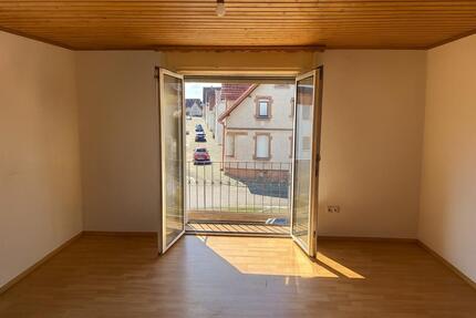 Geräumige Zwei-Zimmer Wohnung Griesheim
