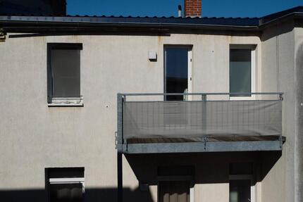 3-Zimmer Wohnung hell, saniert, renoviert ab Mai neu zu vermieten - Sandersdorf-Brehna Torna