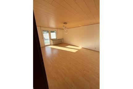 Helle 3 Zimmer Wohnung - 880,00&nbsp;EUR Kaltmiete, ca.&nbsp; 100,00&nbsp;m&sup2; in Villingen-Schwenningen (PLZ: 78048) Kopsbühl