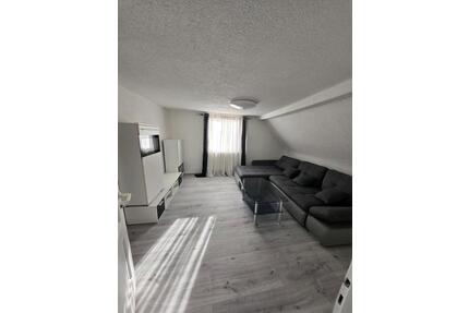 Wohnung 3 Zimmer Warm - 1.000,00&nbsp;EUR Kaltmiete, ca.&nbsp; 65,00&nbsp;m&sup2; in Backnang (PLZ: 71522)