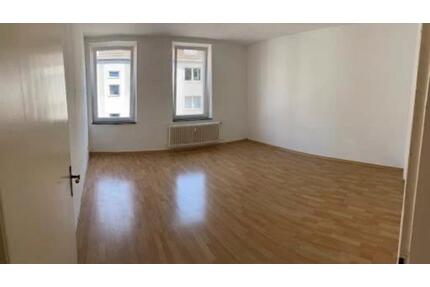 2 Zimmer Wohnung mit großem Sonnenbalkon - Duisburg Duisburg-Mitte