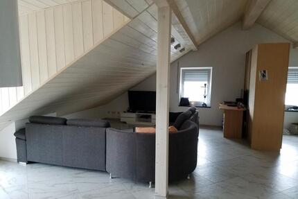 Schöne 1,5 Zimmer Wohnung mit Blick ins Grüne - Alteglofsheim