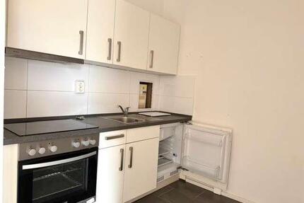 Charmante 2 Zimmer Wohnung mit Balkon und Einbauküche - Plauen Alt Chrieschwitz