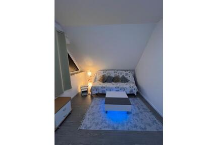 Ein WG-Zimmer zu vermieten - 590,00&nbsp;EUR Kaltmiete, ca.&nbsp; 14,00&nbsp;m&sup2; in Hamburg (PLZ: 22399) Wandsbek