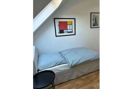 WG-Zimmer in Düsseldorf 699,00 € 15 m²