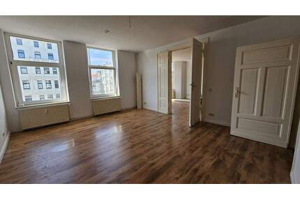 Großzügige 2 Zi WG-wohnung, große Wohn-EBK-Küche, zentrumsnah, sehr hell - Magdeburg Stadtfeld Ost