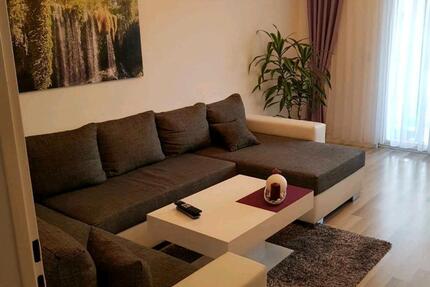 3 Zimmer Wohnung mit Balkon, TGL-Bad & Einbauküche - Groß-Zimmern