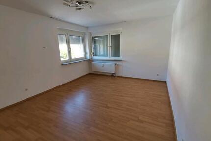 3 Zimmer Wohnung 80qm - 1.020,00&nbsp;EUR Kaltmiete, ca.&nbsp; 80,00&nbsp;m&sup2; in Wermelskirchen (PLZ: 42929)