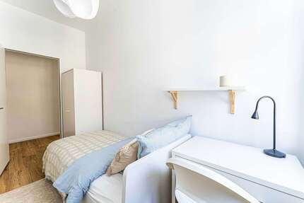 WG-Zimmer in Berlin 580,00 € 6.5 m²