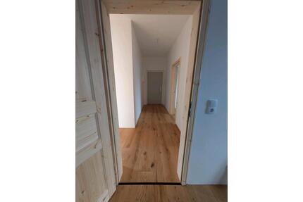 Helle 3,5-Zimmer Wohnung mit Balkon im 1.OG Strießen-West - Dresden Blasewitz