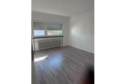 Freies WG Zimmer möbliert 20 qm in einer Frauen Wohngemeinschaft - Kriftel