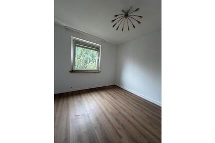 1-Zimmer 30qm Wohngemeinschaft in Frankfurt Hanauerlandstr Nähe - Frankfurt am Main Ost