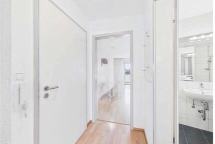 2 Zimmer Wohnung zu Vermieten Balkon Einbauküche - Denkendorf