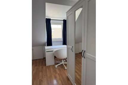 WG-Zimmer in Düsseldorf 699,00 € 15 m²