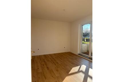 2 Zimmer Wohnung WG geeignet - 1.300,00&nbsp;EUR Kaltmiete, ca.&nbsp; 50,00&nbsp;m&sup2; in Köln (PLZ: 50969) Rodenkirchen